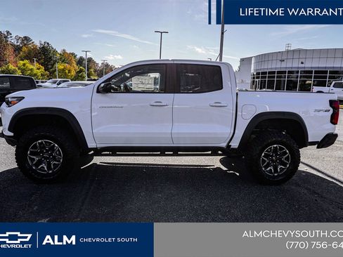 New 2026 Chevrolet Colorado ZR2 w/ Technology Package AWD/4WD image 9