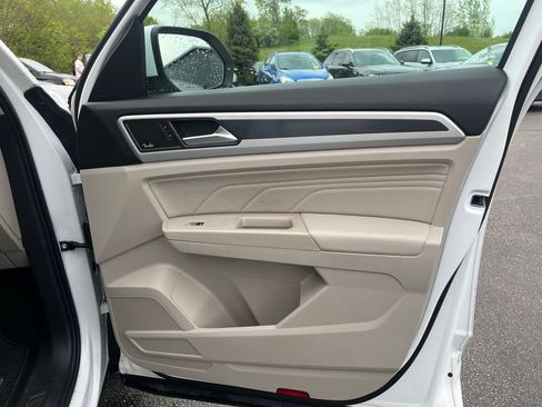 Used 2021 Volkswagen Atlas SEL Premium AWD/4WD image 12