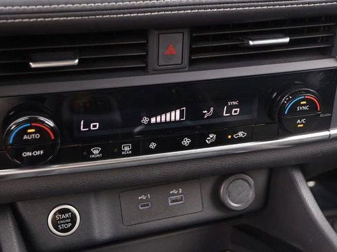 Used 2025 Nissan Altima 2.5 SV w/ SV Special Edition Package image 18