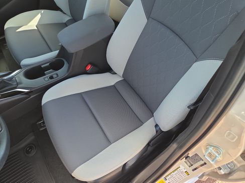 Certified 2025 Toyota Corolla LE FWD image 13