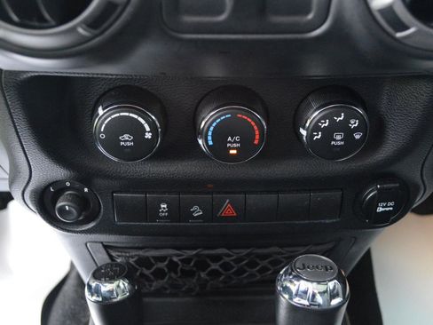 Used 2014 Jeep Wrangler Sport w/ Quick Order Package 24S AWD/4WD image 20
