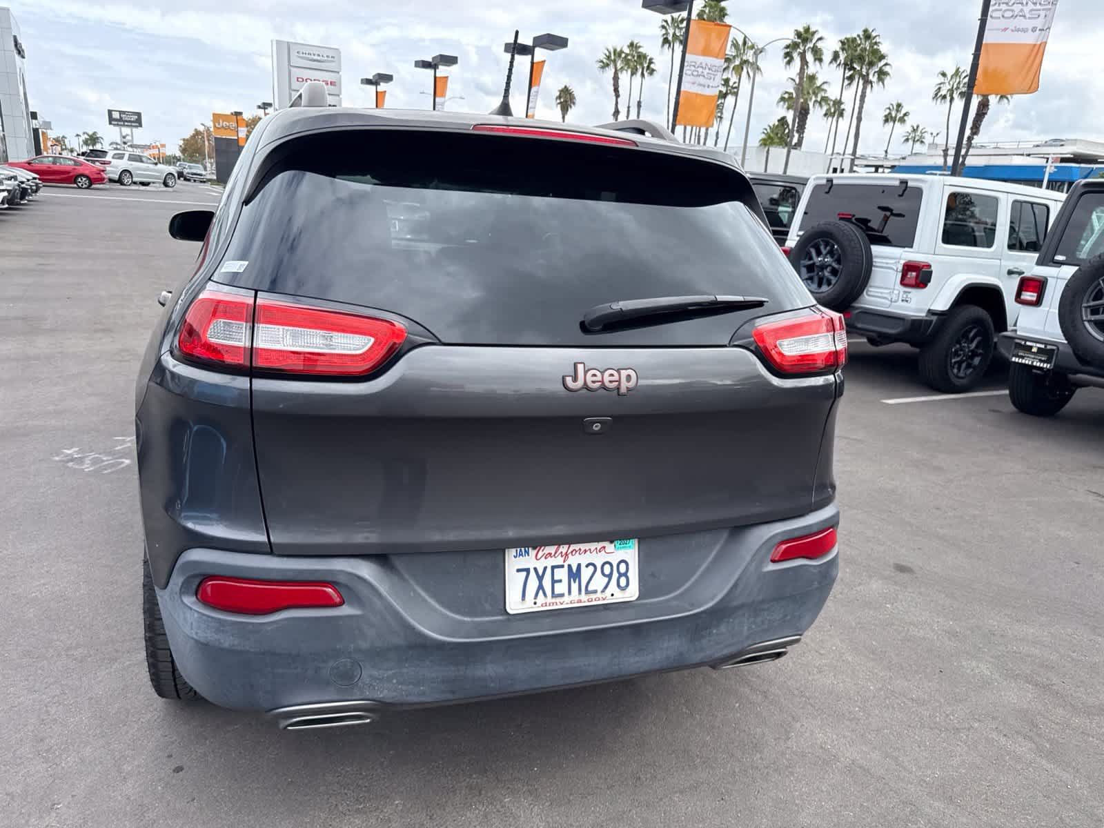 Used 2017 Jeep Cherokee 75th Anniversary FWD image 14