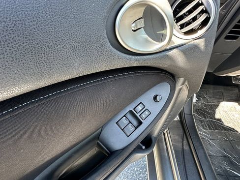 Used 2014 Nissan 370Z Roadster RWD image 21