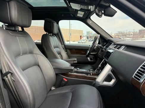 Used 2022 Land Rover Range Rover Westminster Edition image 19