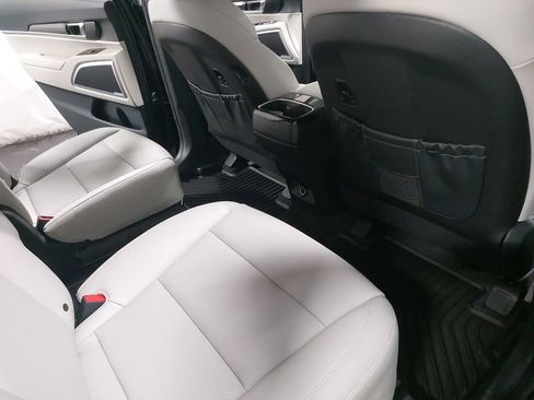 New 2025 Kia Telluride S image 11