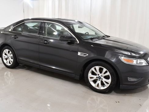 Used 2011 Ford Taurus SEL w/ 201A Rapid Spec Order Code image 5