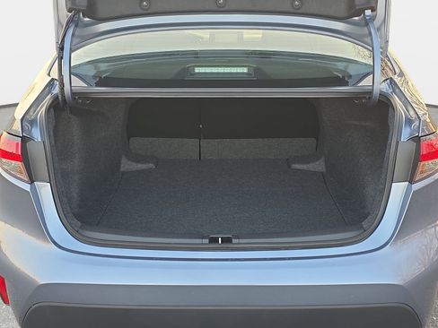 Used 2025 Toyota Corolla LE image 12