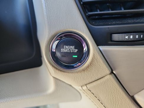 Used 2018 GMC Yukon Denali w/ Denali Ultimate Package image 30