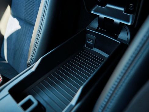 Used 2025 Porsche 718 Cayman GT4 RS w/ Weissach Package image 57