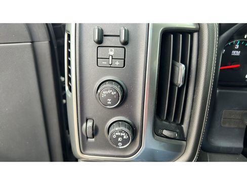 Certified 2018 Chevrolet Silverado 1500 LTZ w/ Sport Package image 23