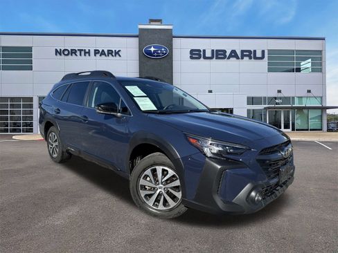 Used 2023 Subaru Outback Premium image 1