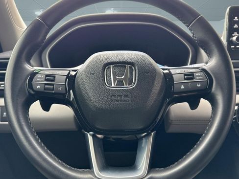 Certified 2024 Honda Pilot EX-L image 16