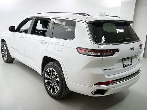 Used 2022 Jeep Grand Cherokee L Overland w/ Advanced Protech Group III image 7