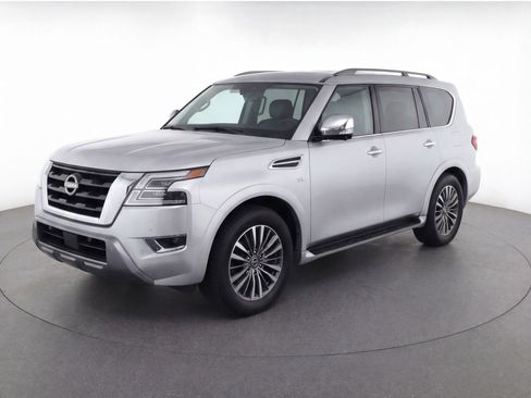 Used 2023 Nissan Armada SL image 3