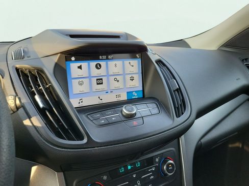 Used 2017 Ford Escape SE w/ Equipment Group 201A FWD image 30