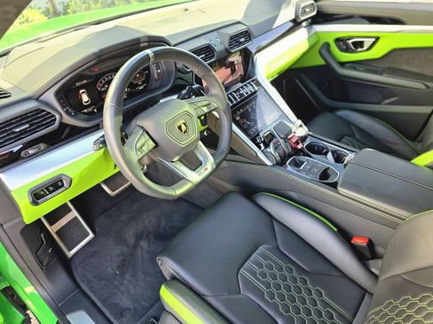 Used 2024 Lamborghini Urus S AWD/4WD image 19