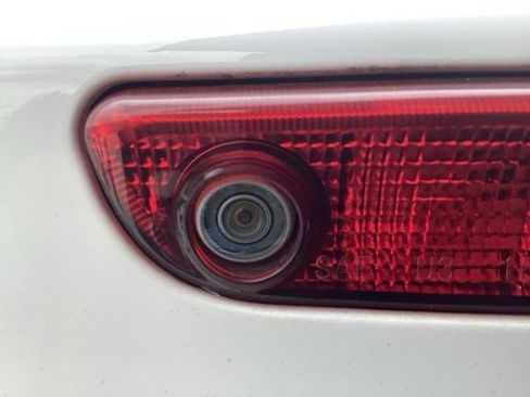 Used 2019 Chrysler 300 Touring w/ Sport Appearance Package image 9