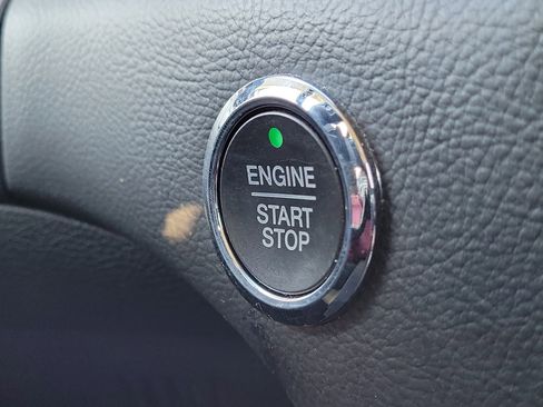 Used 2018 Ford Edge SEL w/ Equipment Group 201A image 29