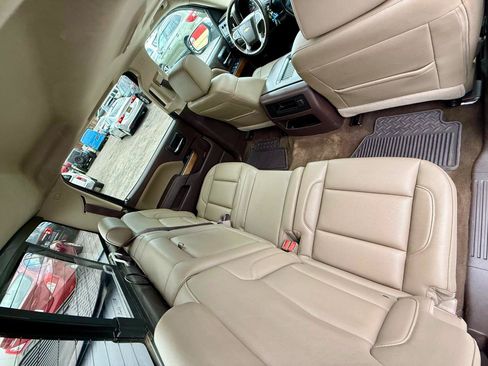 Used 2017 Chevrolet Silverado 1500 LTZ w/ LTZ Plus Package RWD image 36