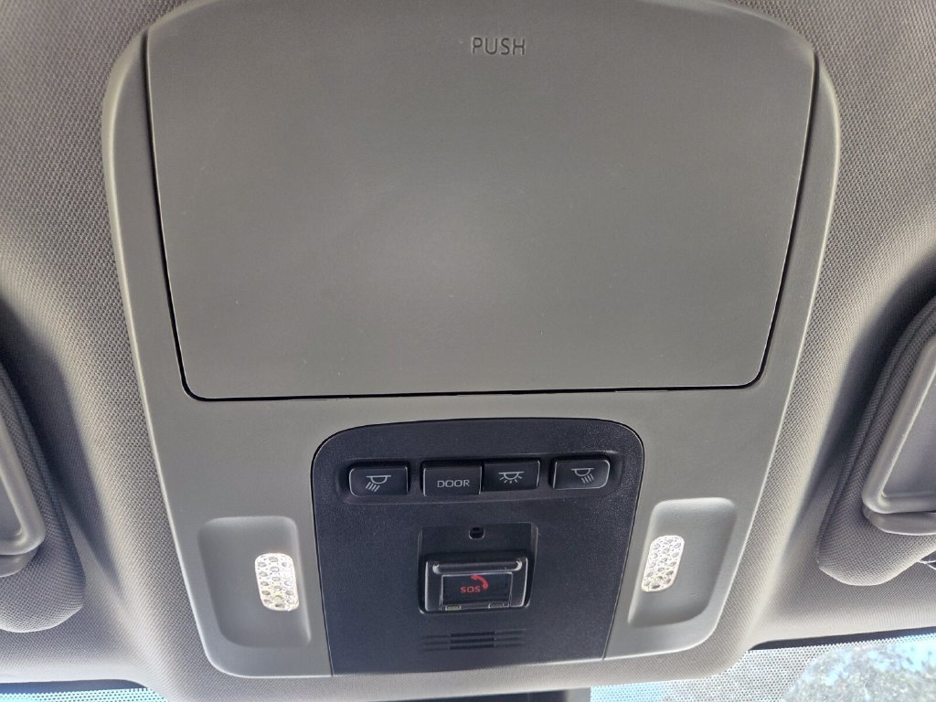 Used 2024 Toyota Camry XSE FWD image 19