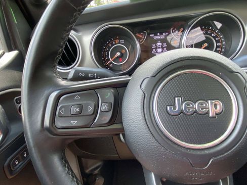 Used 2022 Jeep Gladiator Sport AWD/4WD image 33
