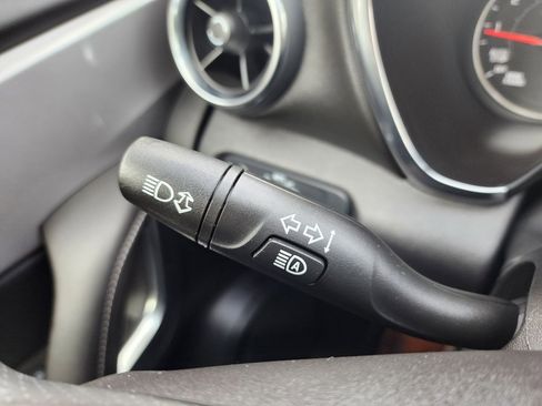 Used 2025 Chevrolet Blazer LT w/ Convenience Package image 34