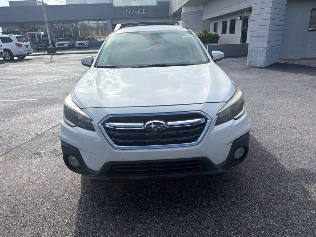 Used 2019 Subaru Outback 2.5i Premium AWD/4WD image 6