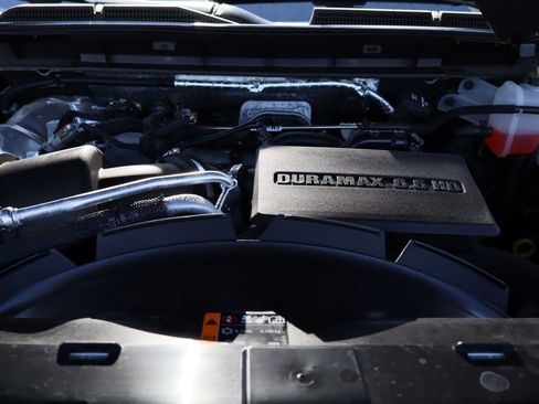 Used 2024 GMC Sierra 2500 Denali w/ Denali Reserve Package image 32