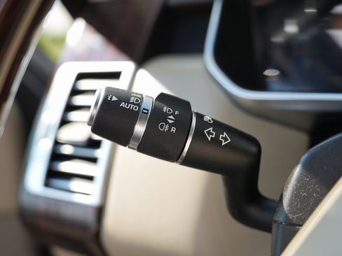 Used 2017 Land Rover Range Rover Supercharged image 52