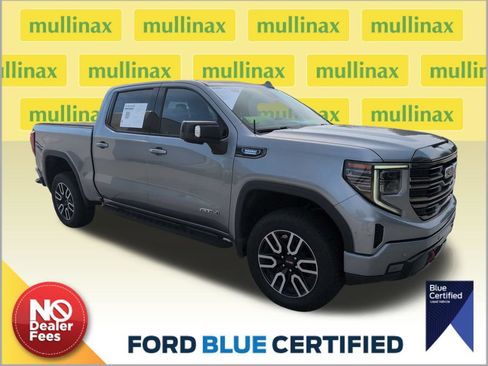 Used 2023 GMC Sierra 1500 AT4 w/ AT4 Premium Package AWD/4WD image 1