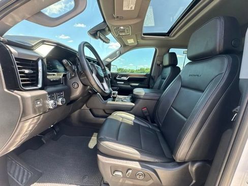 Used 2025 GMC Sierra 1500 Denali w/ Denali Reserve Package AWD/4WD image 2