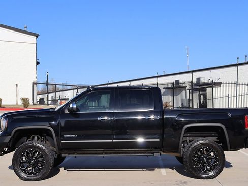 Used 2017 GMC Sierra 1500 Denali w/ Denali Ultimate Package image 6
