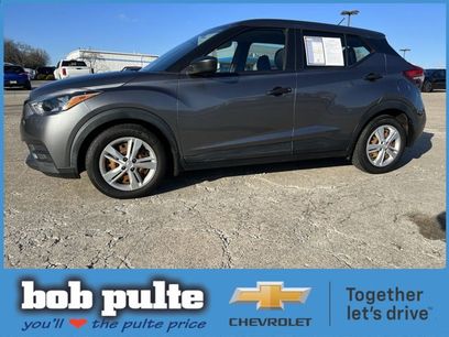 Used 2020 Nissan Kicks S