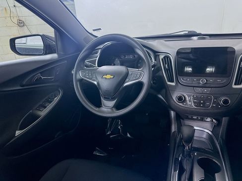 Used 2024 Chevrolet Malibu LT image 17