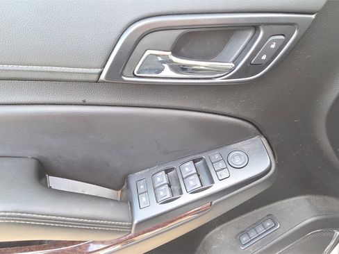 Used 2019 GMC Yukon XL SLT image 36