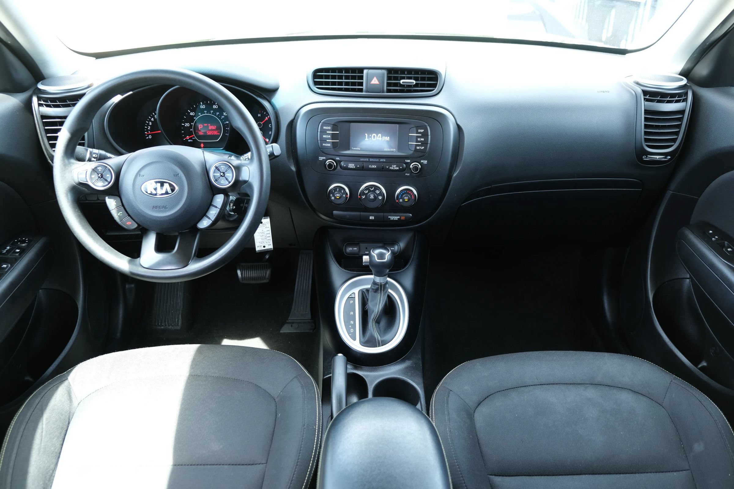 Used 2016 Kia Soul + FWD image 10