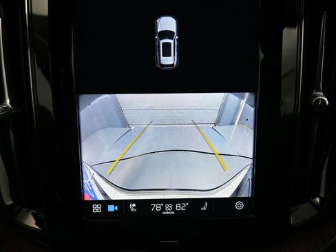 Used 2024 Volvo XC60 B5 Plus w/ Protection Package Premier image 12