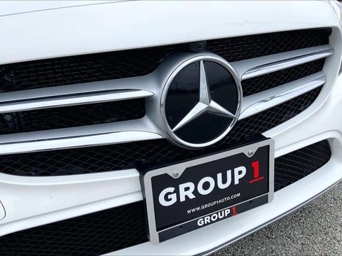 Used 2021 Mercedes-Benz C 300 Sedan image 29