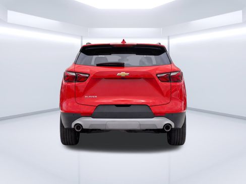 Used 2022 Chevrolet Blazer LT FWD image 7