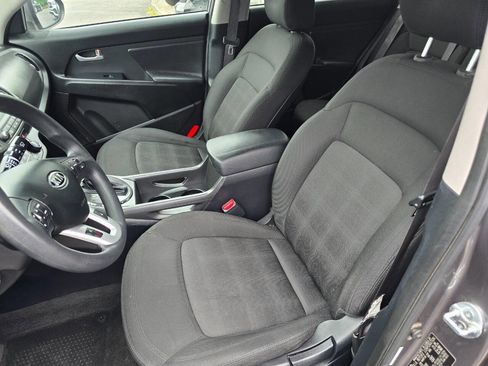 Used 2012 Kia Sportage LX FWD image 11