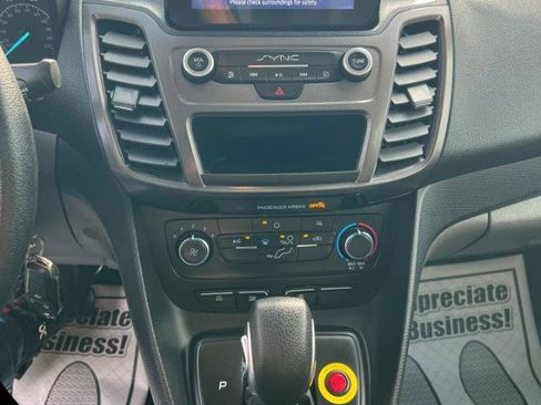 Used 2020 Ford Transit Connect XL image 26