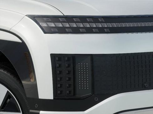 New 2026 Hyundai Ioniq 9 SEL image 9