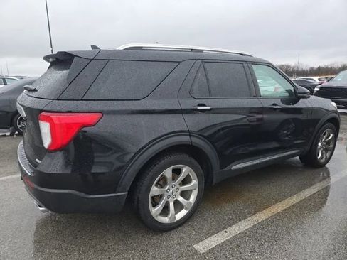 Used 2020 Ford Explorer Platinum w/ Premium Technology Package image 4