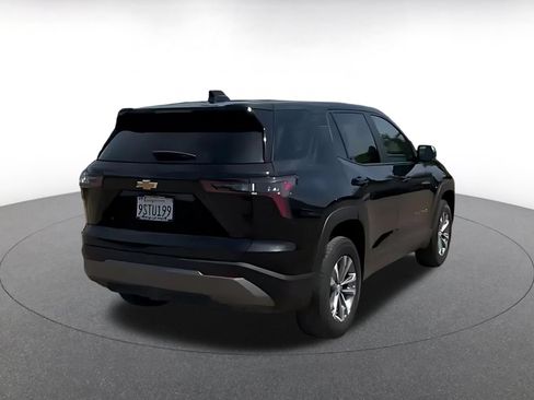 Used 2025 Chevrolet Equinox LT FWD image 12