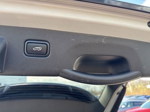 Used 2024 Kia Sportage SX image 22