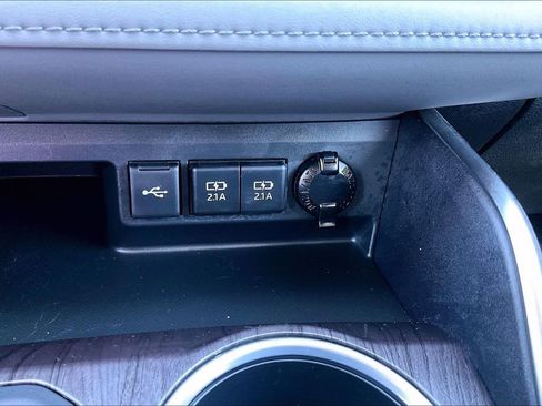 Used 2021 Toyota Highlander Limited image 31