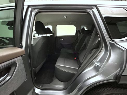 Used 2023 Nissan Rogue SV AWD/4WD image 19