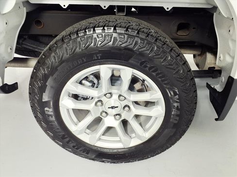 Used 2024 Chevrolet Silverado 1500 RST w/ Z71 Off-Road Package image 21