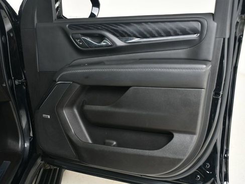 Used 2021 GMC Yukon Denali w/ Denali Premium Package image 25