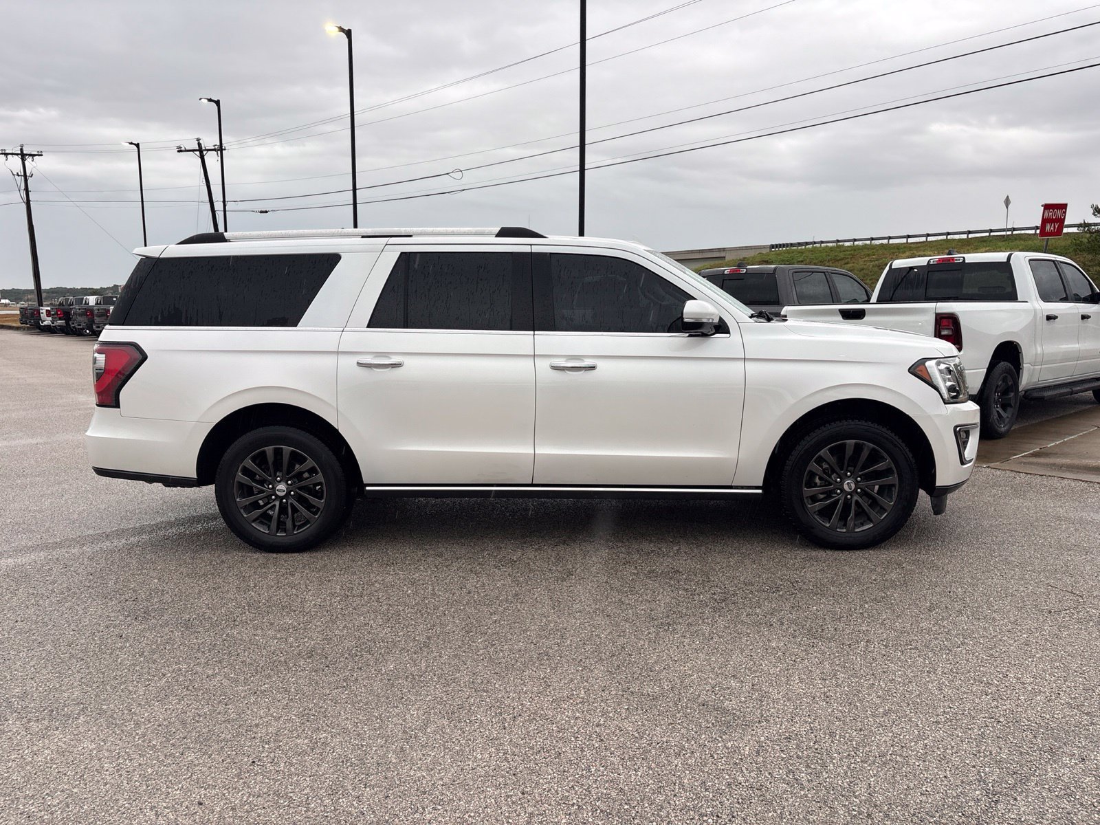 Used 2019 Ford Expedition Max Limited w/ Driver Assistance Package RWD image 7